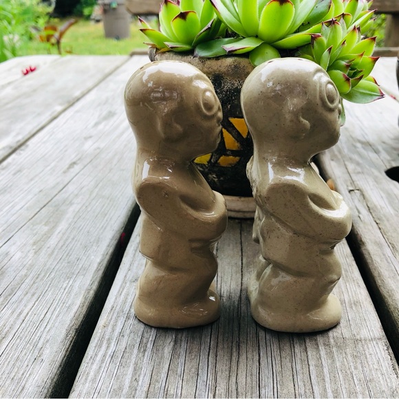 Vintage TRADER VIC's Salt & Pepper Shakers / 1950's Tiki Bar - Picture 2 of 7